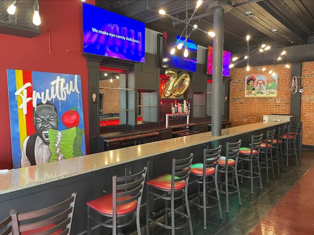 Harold's Chicken Sports Bar