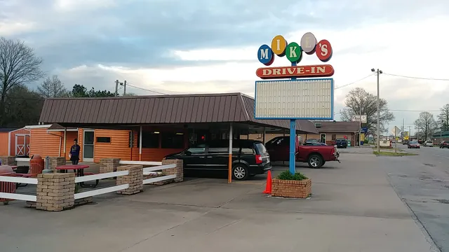 Mike's Drive-In - Shayki's Big Dipper