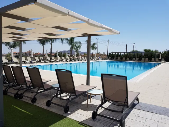 Cosmopolis multi-venue