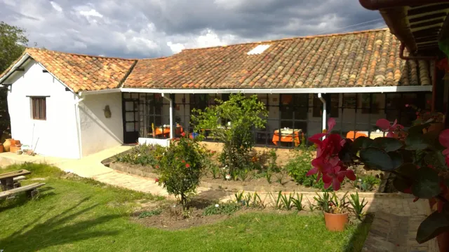 Die Sonne Hospederia