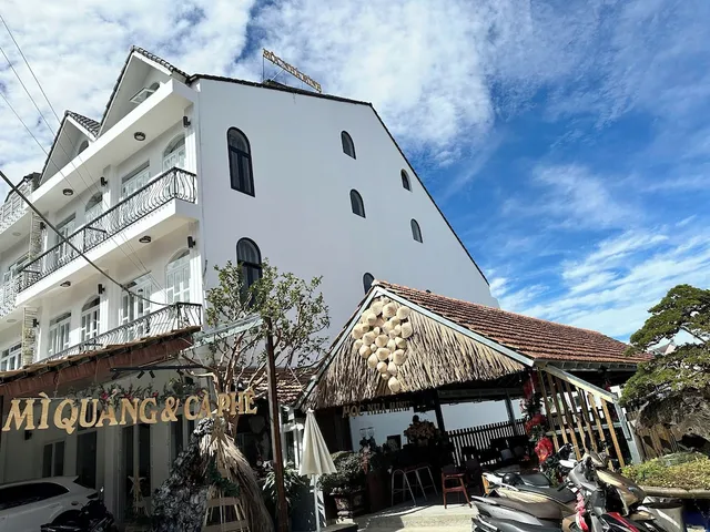 Mộc Nhà Mình Hotel