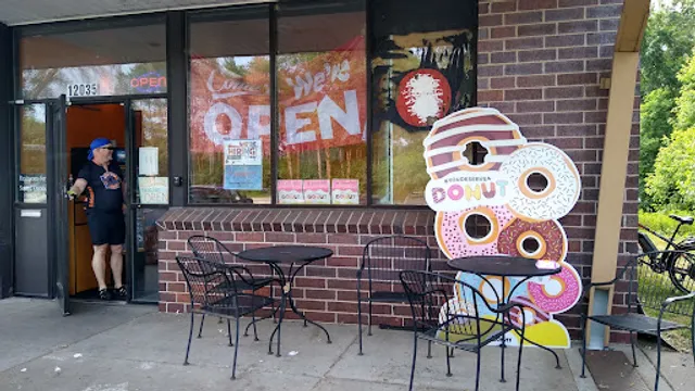 Cafe Donuts
