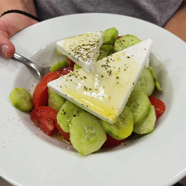 …Στης Θένιας…