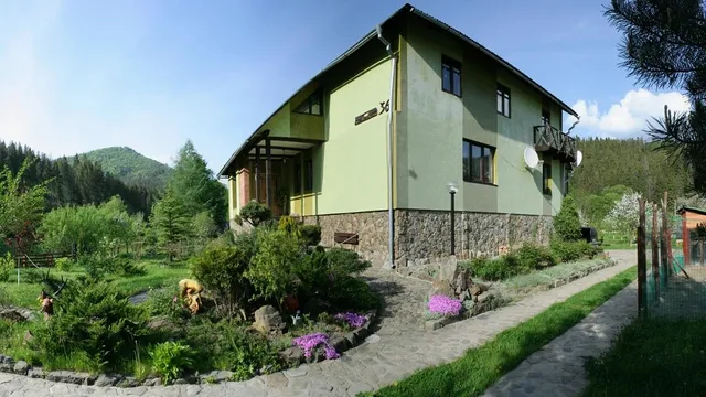 Садиба Лесівих (Sadyba Lesivyh)