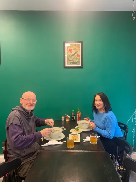 PHỞ LÊ Vietnamese Restaurant