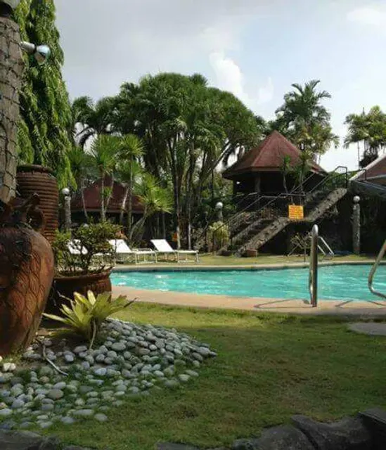 Villa Filipina Motel & Hotel