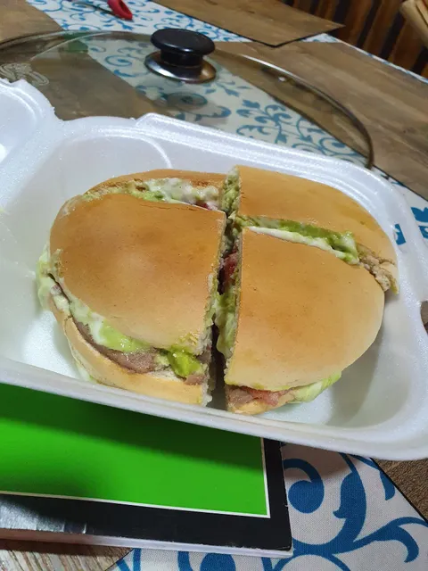 La Pica De La Abuela Lucy