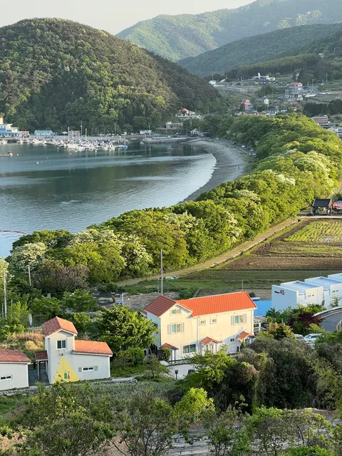 Namhae Season Tourist Hotel