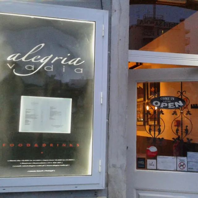 Alegria Vadia - Food & Drinks