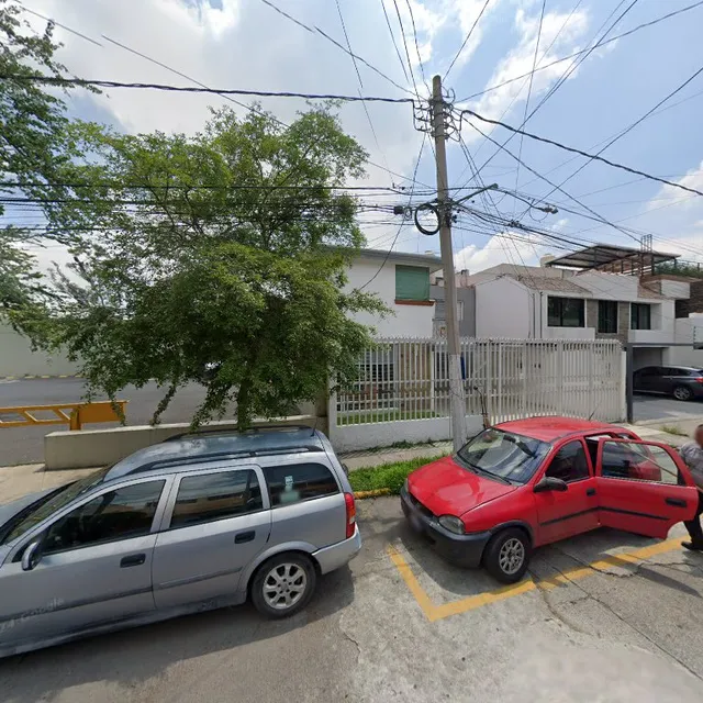 URBAN HOTELIER LA GRAN PLAZA