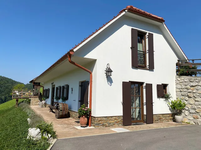 Domačija Artišek - Farmstay Artisek