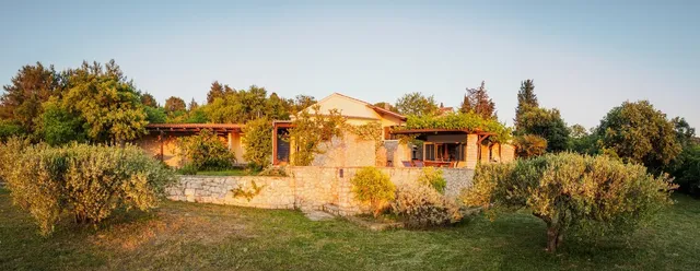 Holiday House "Oh La La!" Zlarin