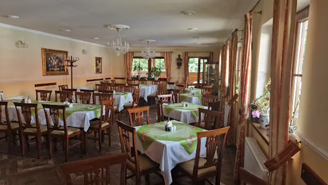 Restaurant unterm Ahorn