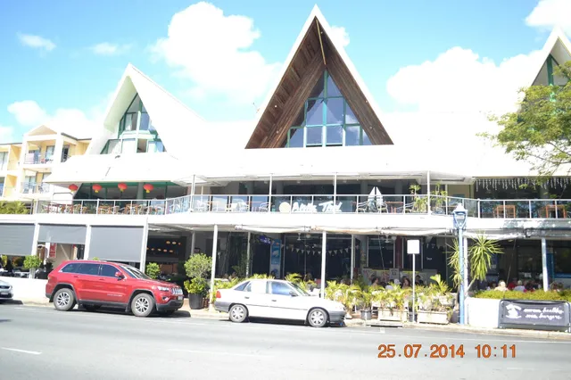 Airlie Beach Waterfront Accommodation