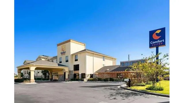 Comfort Suites Panama City near Tyndall AFB