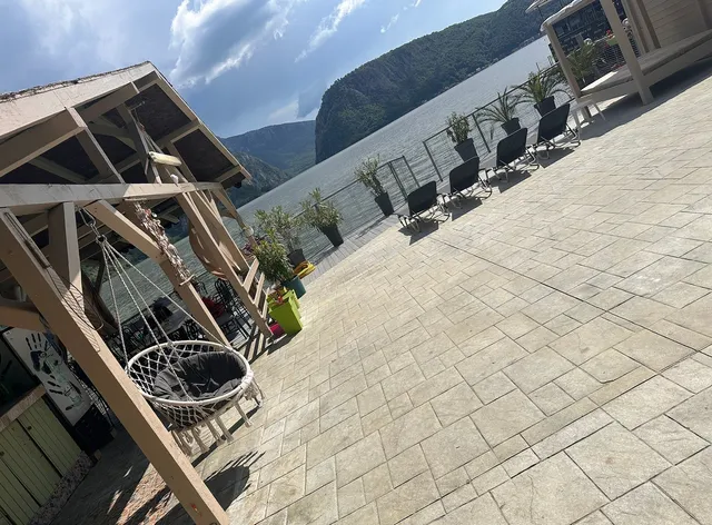 Vila Victor Cazanele Dunarii