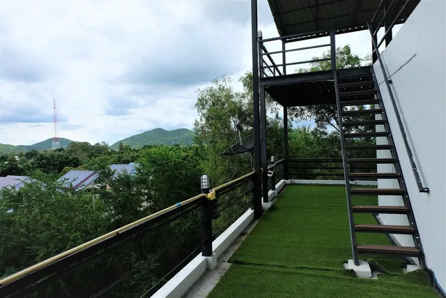 Rublom&Chomviewpranburi(รับลมชมวิว)