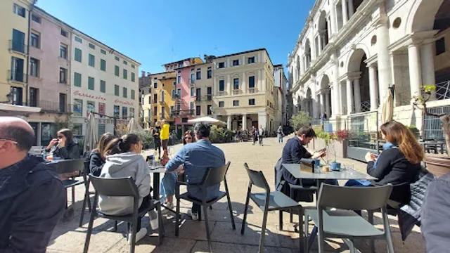 GRAN CAFFÉ (Bar Verde)