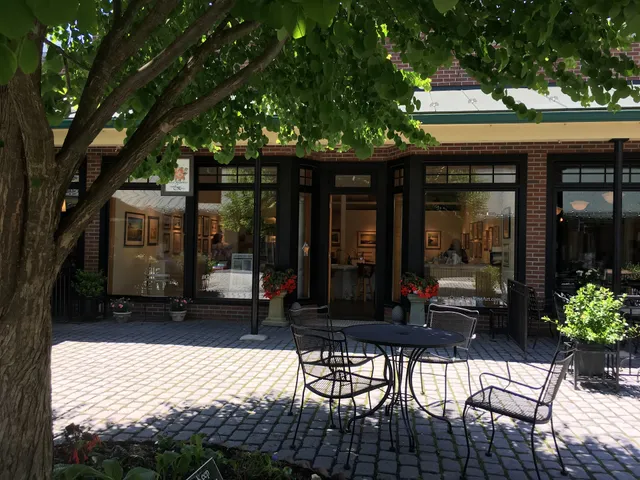 Betsy Jacaruso Studio & Gallery