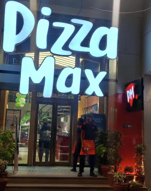 Pizza Max - Tariq Road
