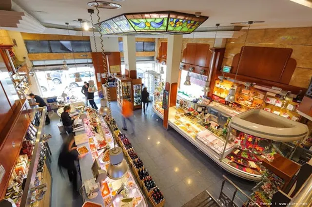 Pastelería Lazcano ( ventisquero )