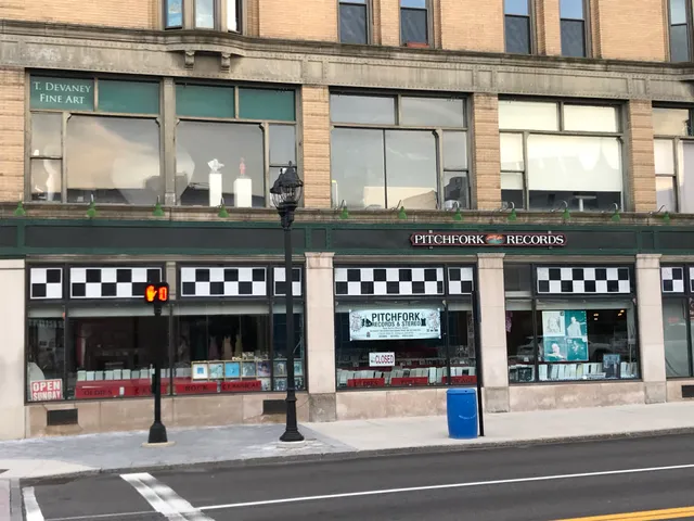 Pitchfork Records & Stereo