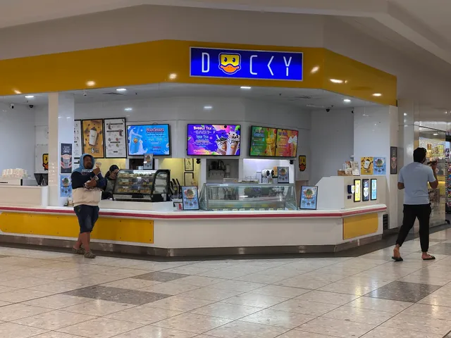 Ducky Ice Cream & Drinks