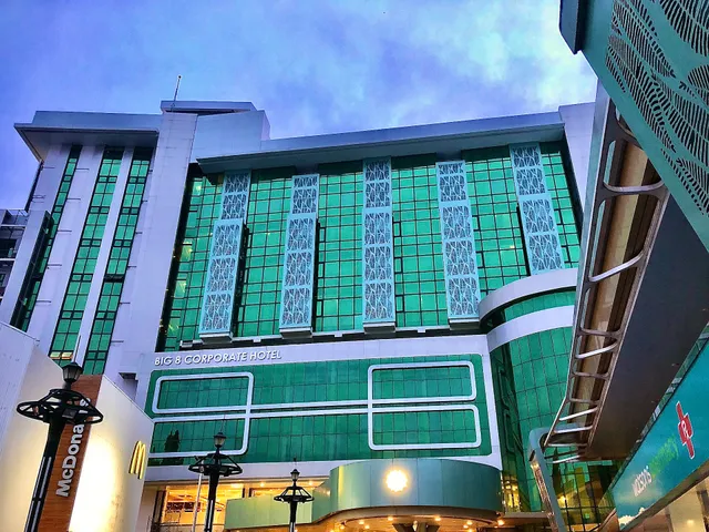Big 8 Corporate Hotel