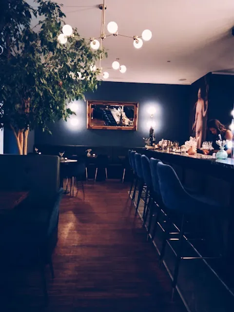 Eva und Adam | Cocktailbar | Cafe | Eatery