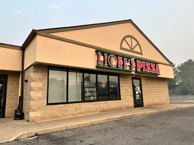 Lione's Pizza Restaurant & Bar