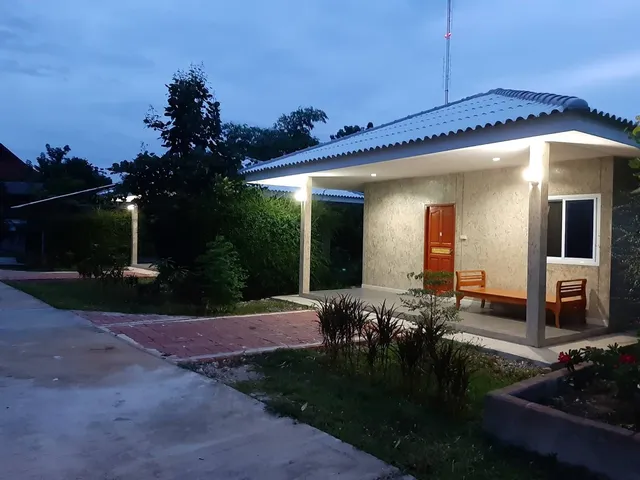 Paradise Resort at Lamphun