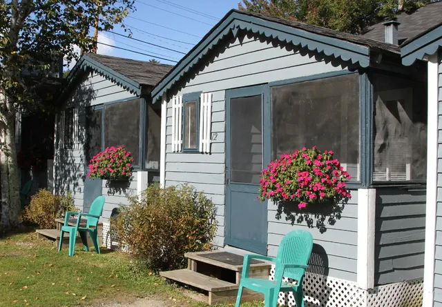 Lakeside Lodge And Marina