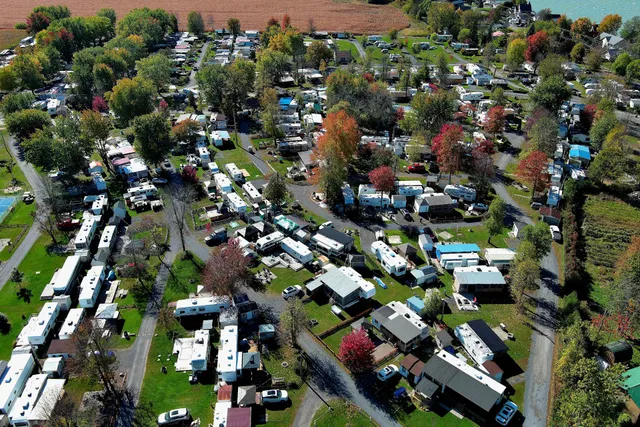 Camping A La Claire Fontaine