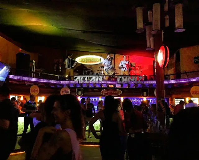 MAR ABERTO Music Bar
