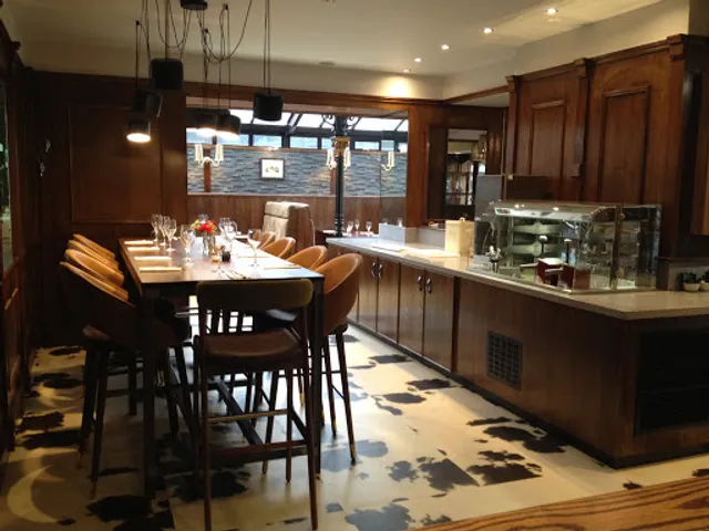 Grill Room at The Royal Oak Hotel