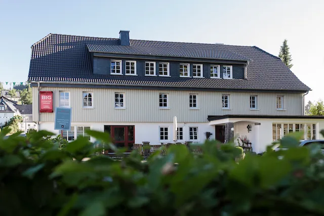 Landfein - (BIG) COUNTRY HOUSE