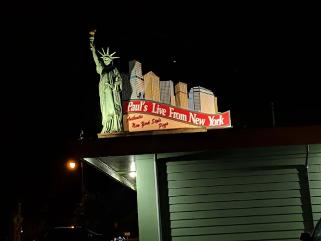 Pauls Live From New York Pizza Arcata