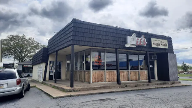 Lee's Hoagie House