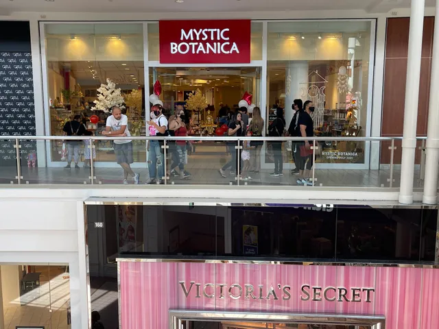 Mystic Botanica