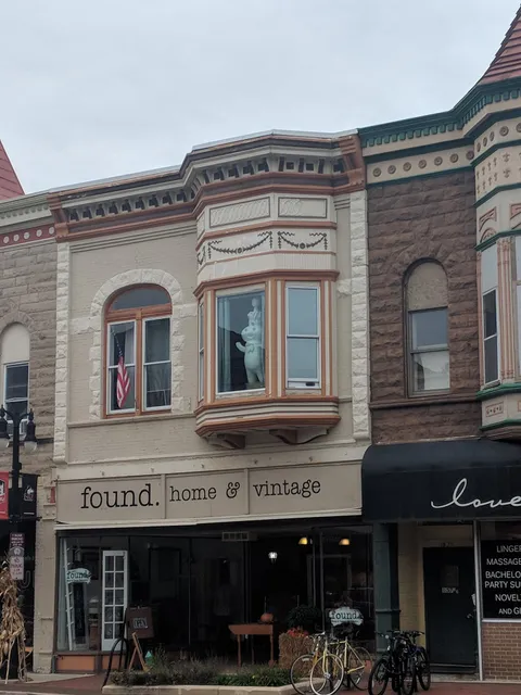 found. Home & Vintage