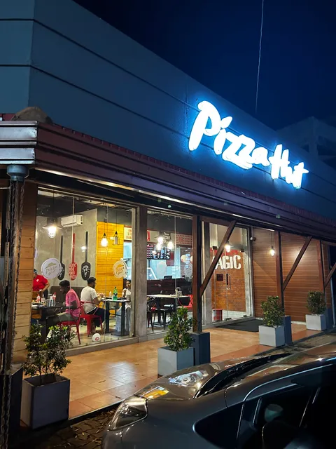 Pizza Hut - Ambepussa