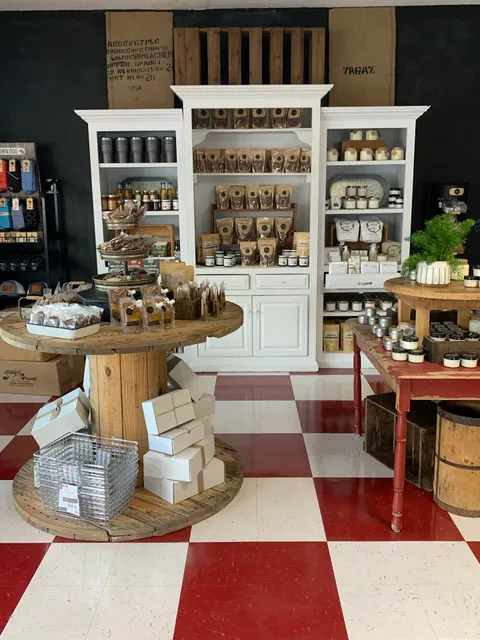 All the Fixin's - Swainsboro - Café, Pecans & Gifts