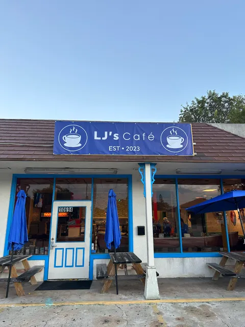 LJ's Café