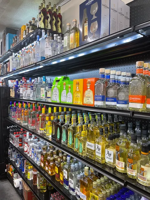 Hacienda Liquors