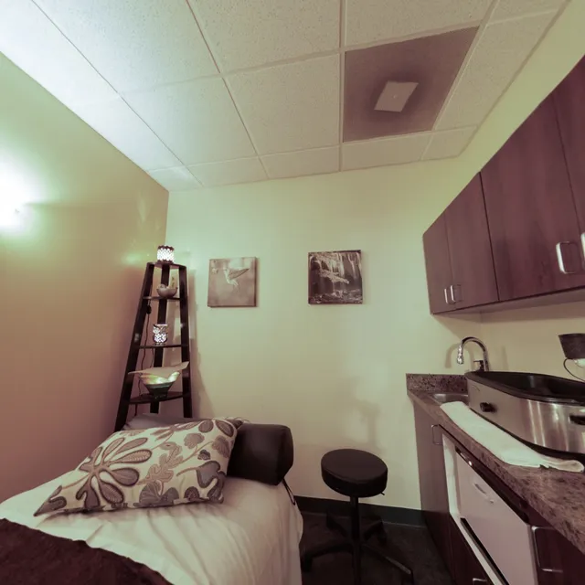 Hand & Stone Massage and Facial Spa