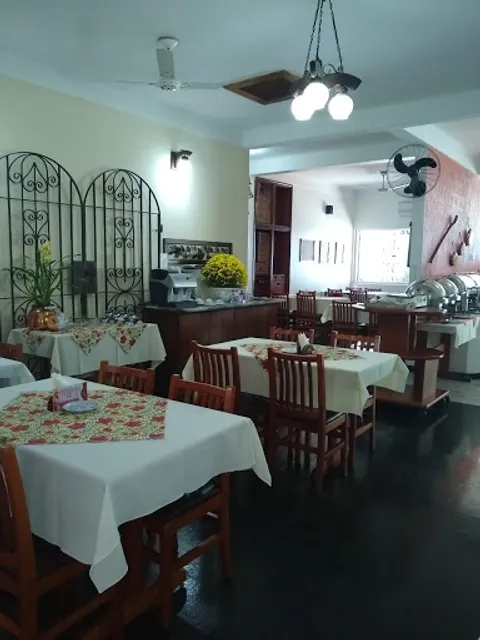 Cavs Restaurante e Doceria