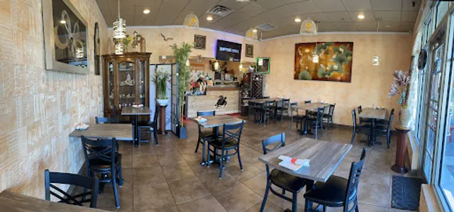 Mochi Thai and Japanese Restaurant