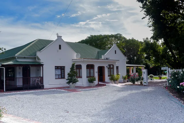 GREEN OLIVE GUEST HOUSE ROBERTSON