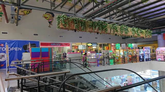 Victory Central Mall Sta. Rosa