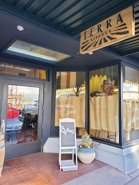Terra Kitchen